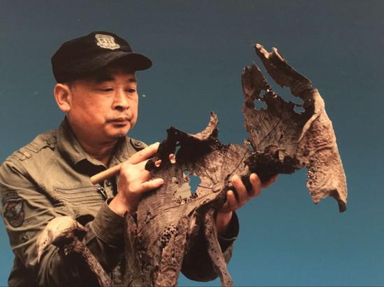 艺术家吴坤