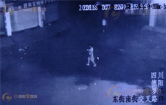 监控实拍