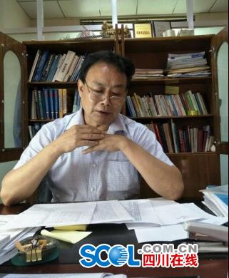 四川民生司法鉴定所副所长、资深法医学专家蒲久元接受四川在线记者采访