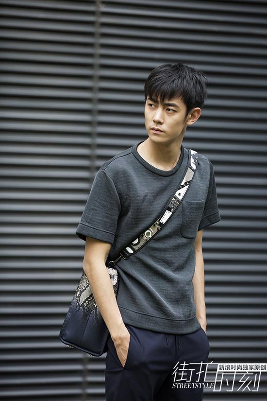 街拍时刻 纪凌尘温暖演绎无害食草男