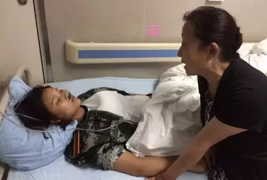 罗丽主任一直陪着胥文静