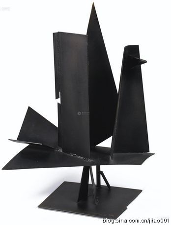 2014年香港蘇富比春拍,不锈钢《和平鸽》,作品25/30,54×39.5×26厘米,成交于37.5万港元