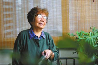 82岁的栾晓英是四川大学华西临床医学院培养出的亚洲首批SP,她的职责之一是模拟病人对医生进行考核。