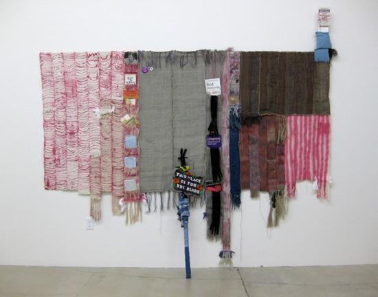 “讨厌的乐趣：爱，有点放纵，冷漠或厌恶，仇恨是不朽的”，Lisa Cooley画廊