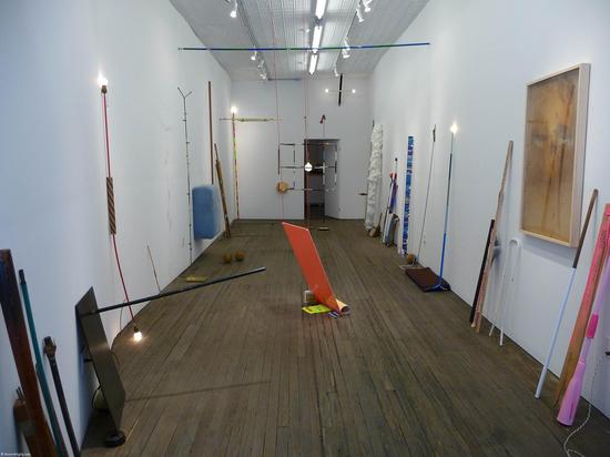 Andy Coolquitt，《我们关心你》，Lisa Cooley画廊