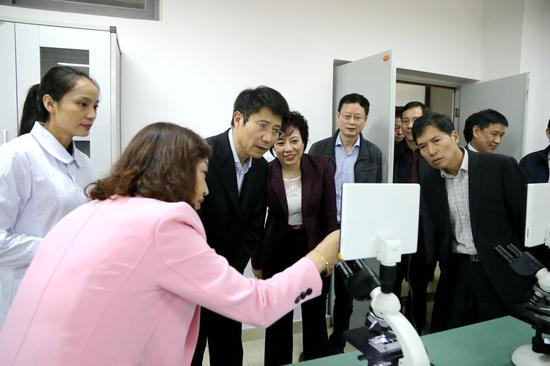 四川省教育厅厅长朱世宏一行到四川护理职业学