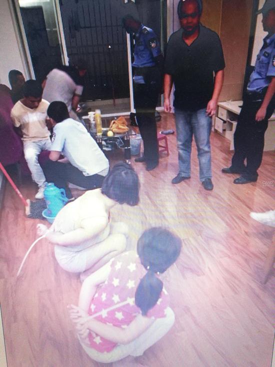 近日,成都市公安局双流区分局破获特大组织、领导传销活动案,抓获组织、参与传销人员70多人,其中刑事拘留50人,捣毁传销窝点15个。