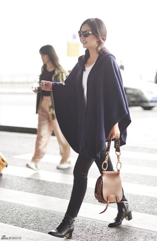 赵薇斥资助希拉里 工作室发声明要追责