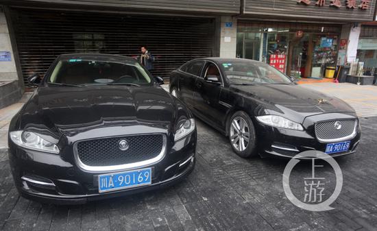 成都市民百万豪车遭遇李鬼 车型证件车牌全被