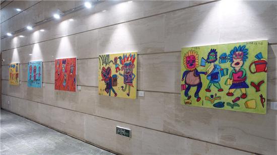 羌禹繁花--五彩基金汶川教学基地作品展在汶