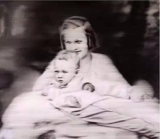 格哈德·里希特 Gerhard Richter - 《玛丽安阿姨(Tante Marianne)》, 1965