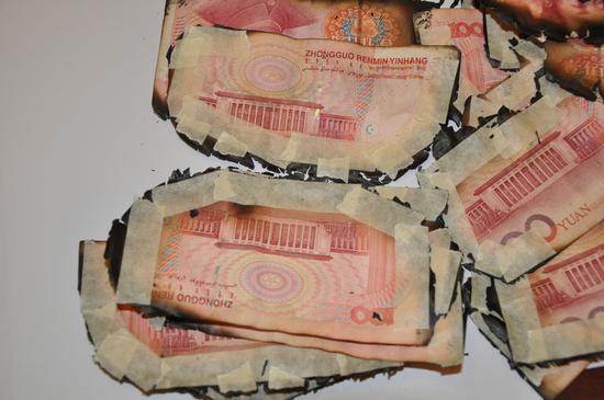 中国银行达州分行悉心为市民兑换残钞获客户好