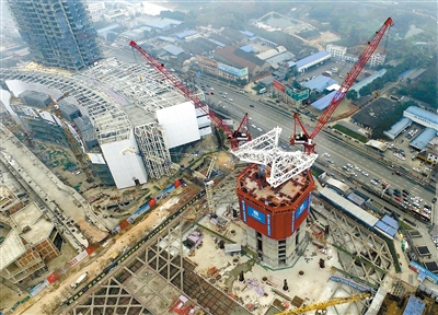 成都绿地中心·蜀峰468项目建设现场