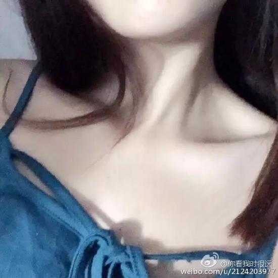 晒锁骨大赛来展现你的诱人魅力