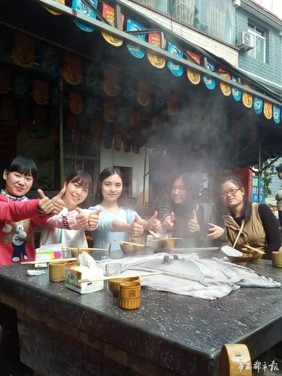 同室六女全考上名校研究生 川农大诞生研霸女