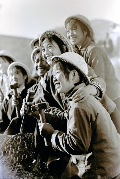 老照片七:70年代的中国农村