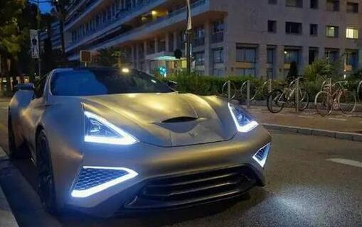V型大灯