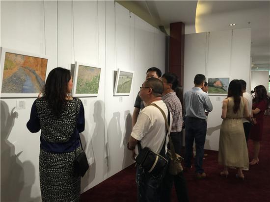 刘华忠与李中茂油画艺术联展