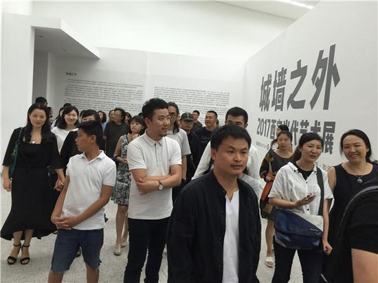 “城墙之外——2017西安当代艺术展”巡展成都站展览现场