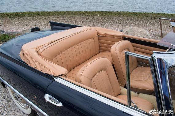 1957年Dual Ghia convertible敞篷车