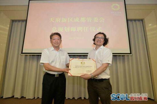 上海同济城市规划设计研究院匡晓明副院长(右)