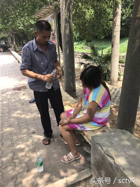 成都狼外公砍杀两外孙 孩子母亲现身目光呆滞