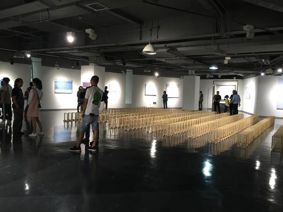 “镜像之外——吴仲子敬个人作品展”展览现场