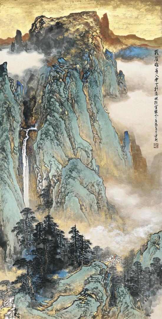 《峨岭雄峰入云天》