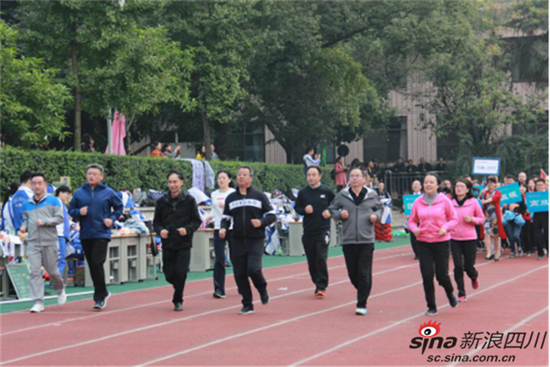 石室中学校级干部