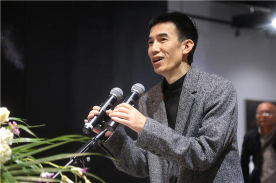 艺术家罗芳致辞