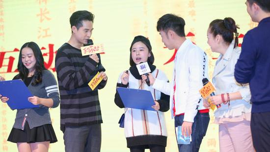 周渝民&恬妞与现场粉丝互动
