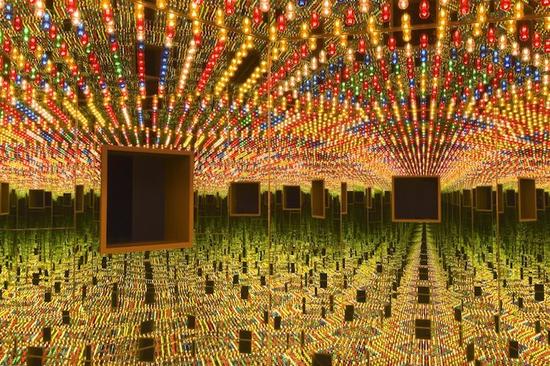 Infinity Mirrored Room—Love Forever（1966/94）