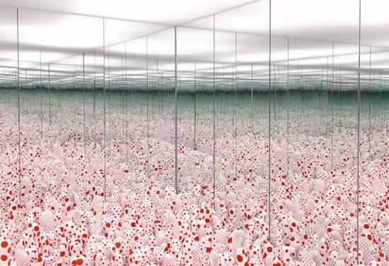 Infinity Mirror Room—Phalli’s Field（1965）