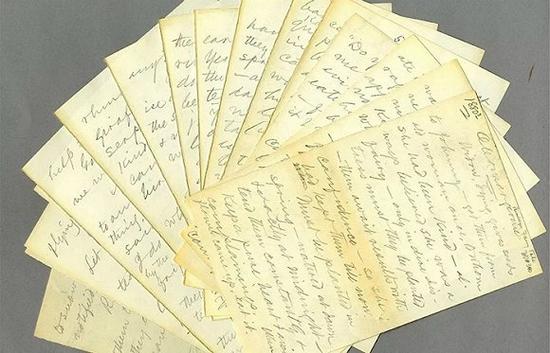在加州大学伯克利分校马克·吐温文献档案馆发现的16页手稿笔记