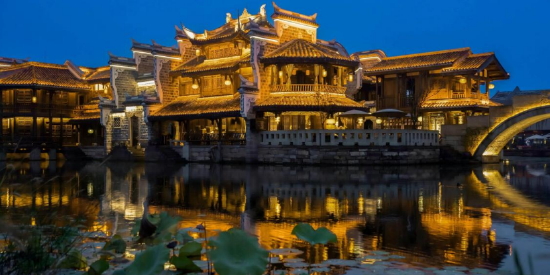 （李庄古镇夜景）