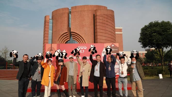 感悟宽窄哲学魅力 探寻宽窄的味道