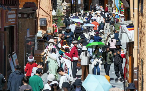 2024年甘孜藏族自治州人口_全省第一!甘孜州新增15家国家3A级旅游景区