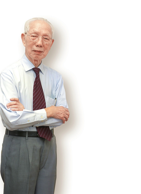 田家炳先生视慈善工作为第二事业,倾注心力。 他曾说:“人生的最大价值在于无私奉献;能把自己的财富资助公益事业,广大民众受惠,自己精神上也可获得无法形容的安慰和享受。”
