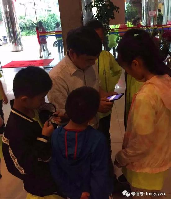 与教练研究战术