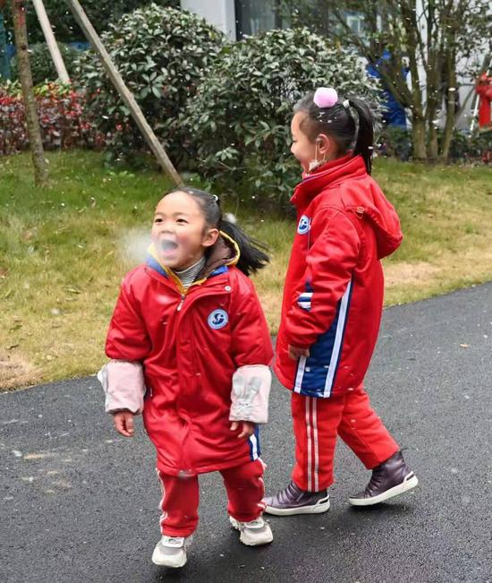 成都市温江区新世纪光华学校