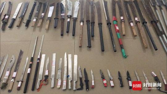 广安警方开展利刃清查行动 车上藏刀的社会人是关注重点