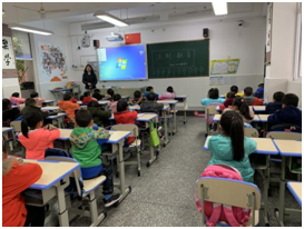 郫筒二小凉水井校区组织开展“法制宣传教育”主题班会活动