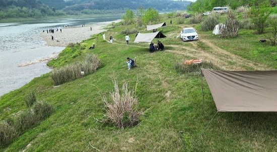 桥湾镇原生液河畔露营基地&nbsp; @海阔天空/航拍