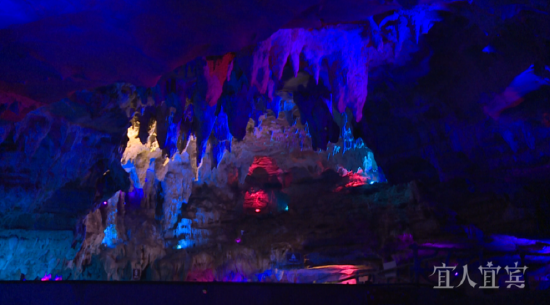 上罗镇石板溪天然溶洞