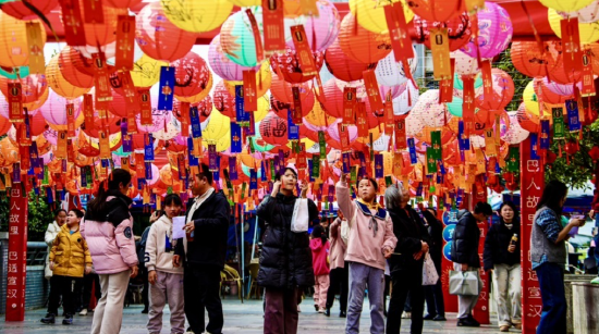 “猜灯谜·闹元宵”系列文化活动现场