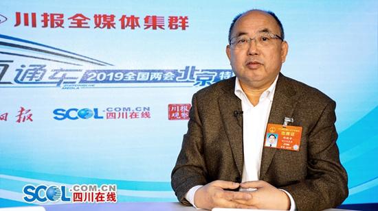3月9日,郑晓幸作客“民生直通车”