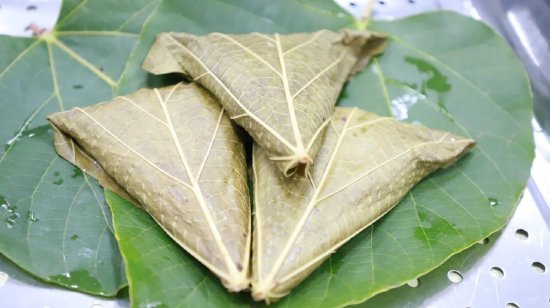 新鲜出炉的苞谷粑粑