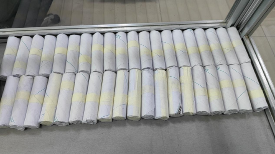 图为渠县支行员工整理好的硬币