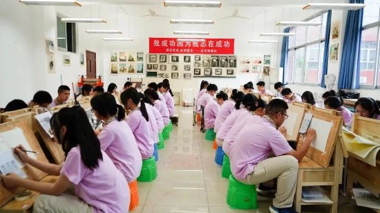 ▲清华美院“昇华计划”