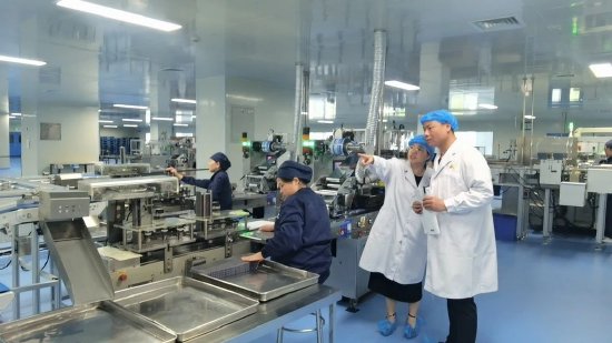 通川區邀請專業服務商為企業地奧天府提供涵蓋方案設計、技術指導、實施運維全流程服務